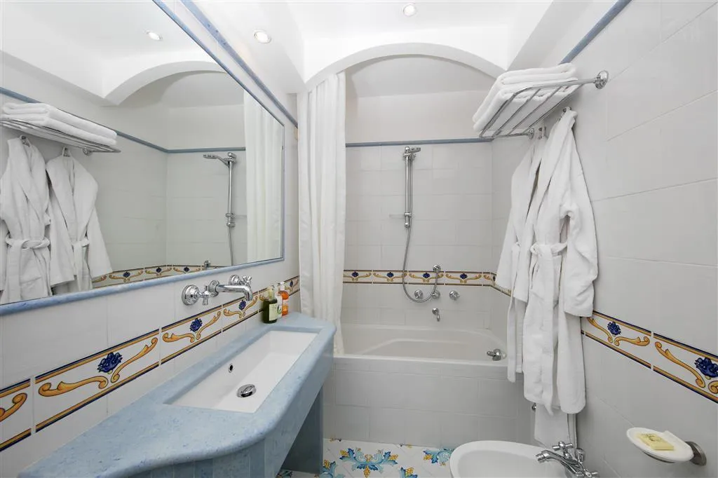 Room, Hotel Syrene Capri, Naples