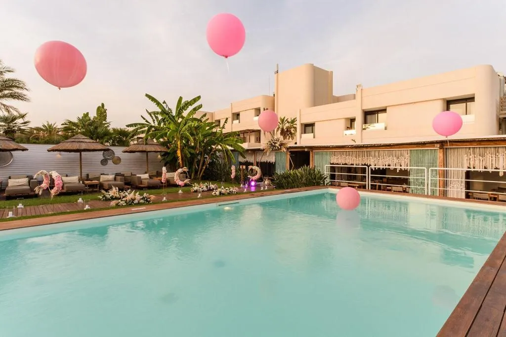 Pool, Cumeja Beach Club & Hotel, Naples