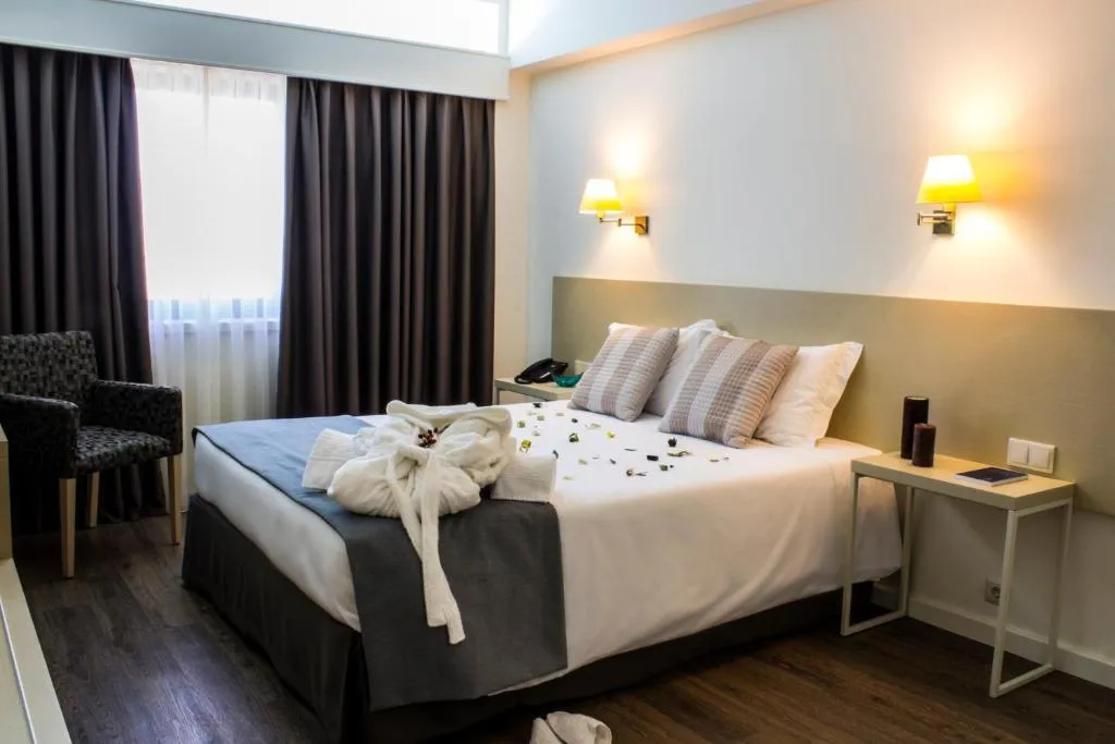 SINGLE STANDARD Room, Black Tulip, Porto