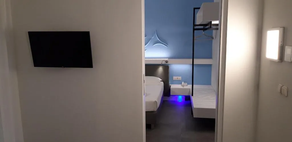 Room, Niriides Hotel, Crete