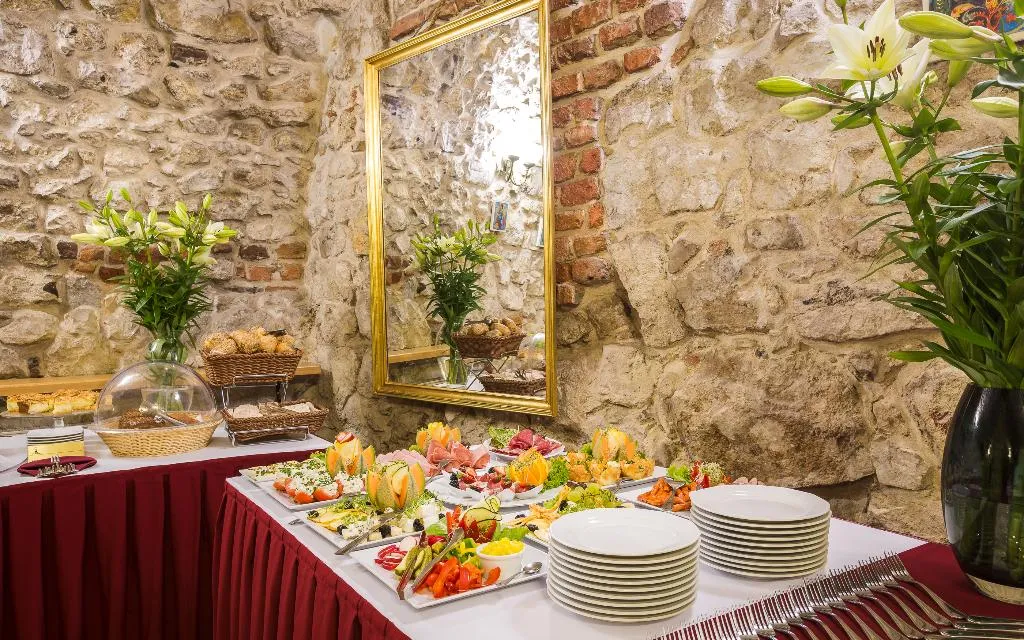 Restaurant, Wit Stwosz Hotel, Krakow