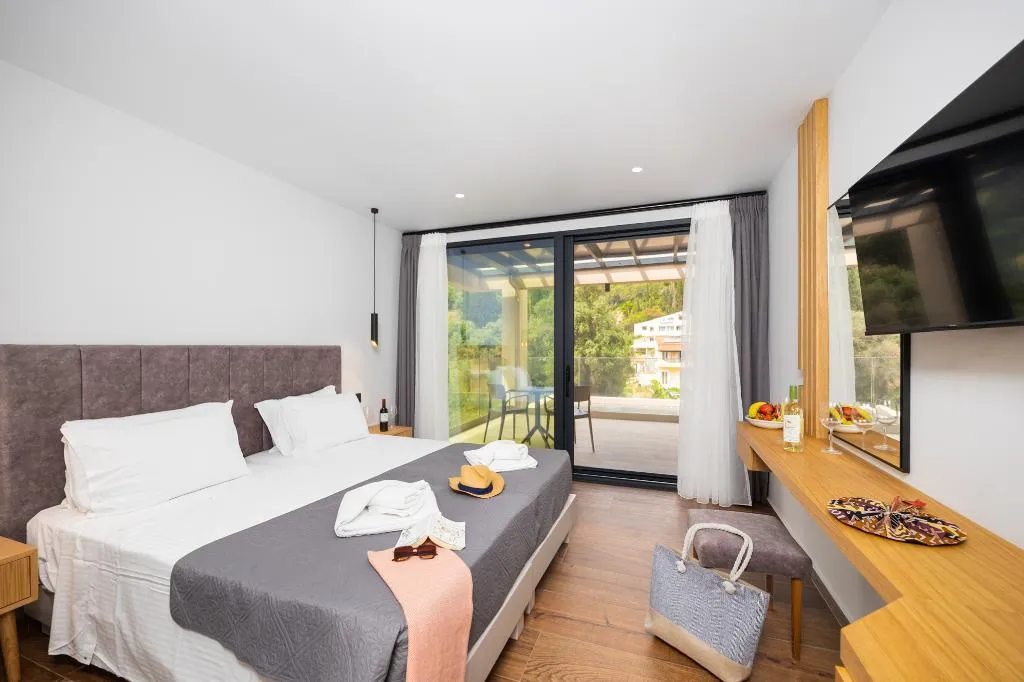 Double or Twin DELUXE GARDEN VIEW Room, Nobile Hotel, Corfu