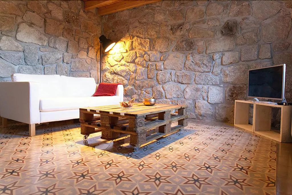 Room, Huerto San Antonio, Madrid