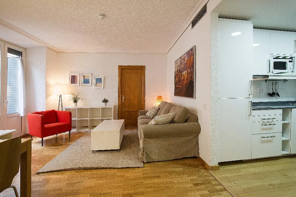 APARTMENT TWO BEDROOMS Room, Apartamentos San Lorenzo 26, Madrid