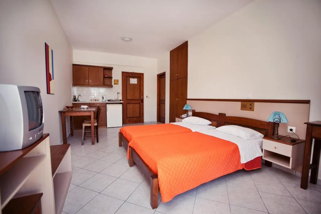 Room, Niriides Hotel, Crete
