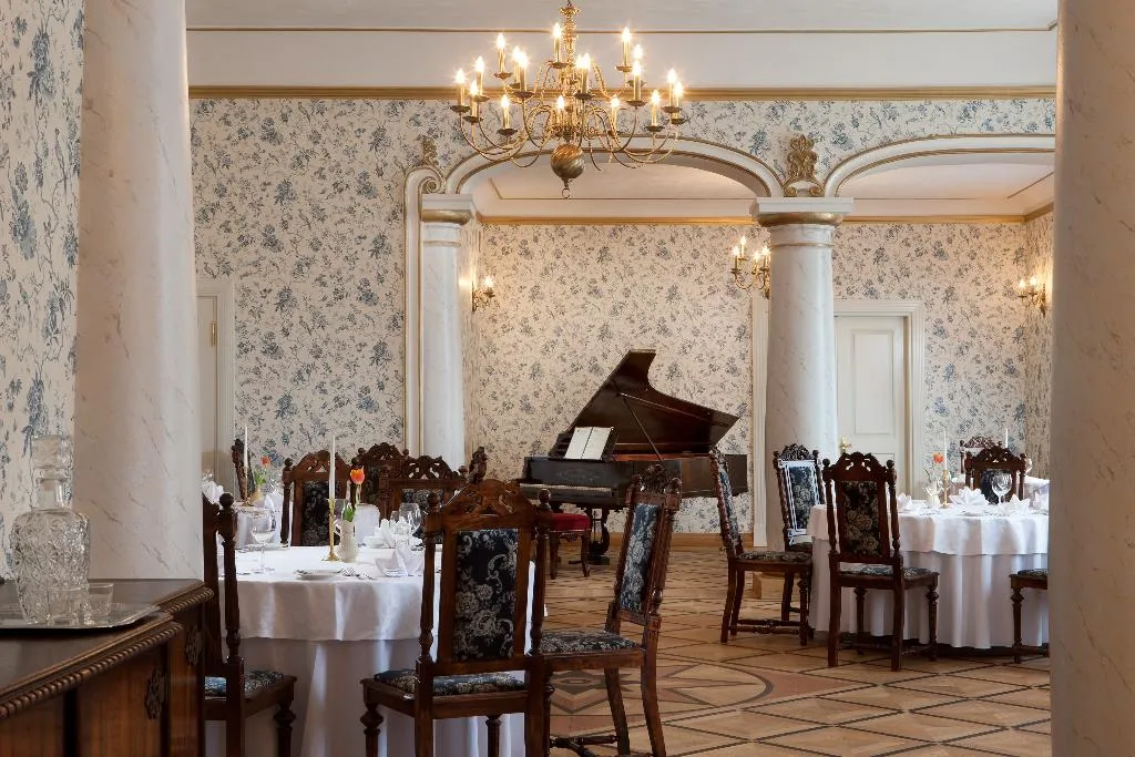 Restaurant, Padise Mois Hotel, Tallinn
