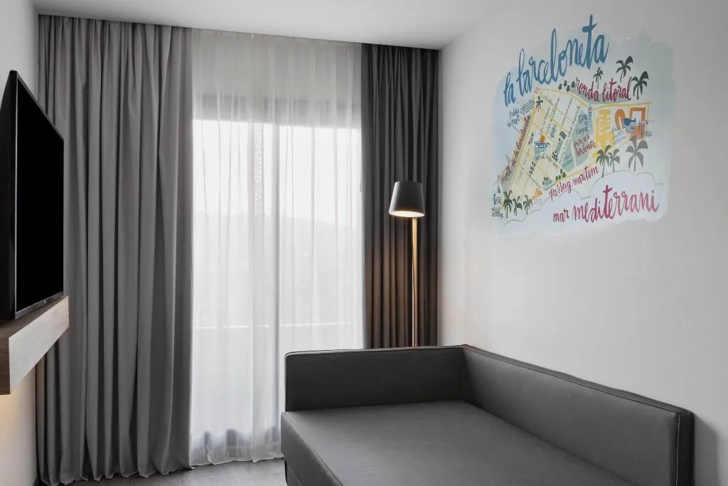 DOUBLE QUEEN SIZE BED Room, Moxy Barcelona, Barcelona