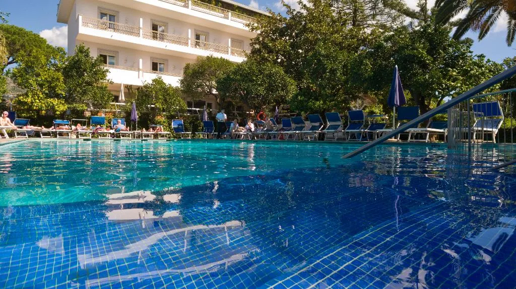 Pool, Hotel Alpha, Naples