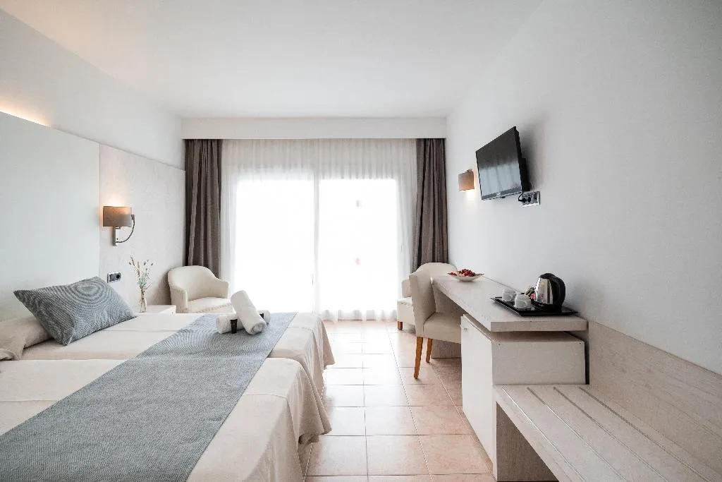 Double or Twin STANDARD Room, Sagitario Princesa Playa, Menorca
