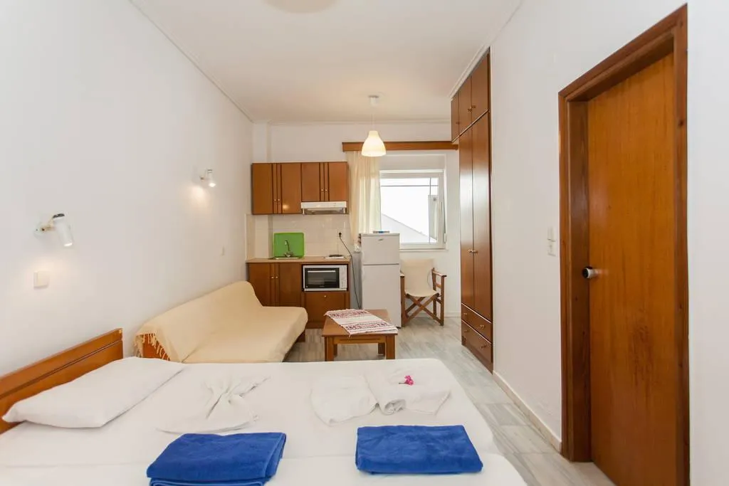 SINGLE STANDARD Room, Marathakis Apartments, Crete