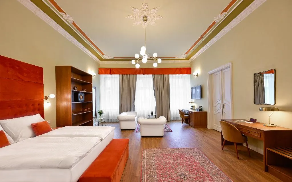 SUITE SUPERIOR Room, Hotel Garden Court Prague, Prague