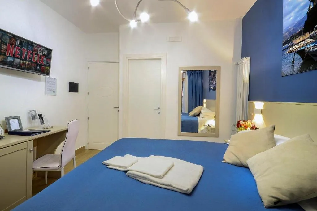 Room, B B Sorrento Queen, Naples