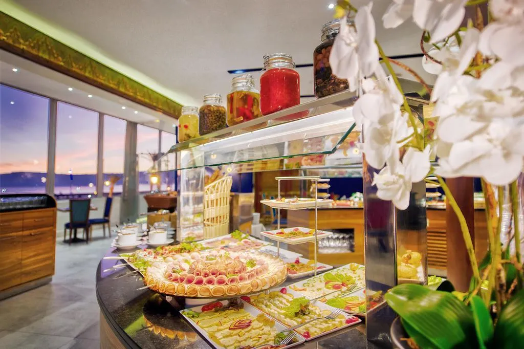 Restaurant, Marina Bay City Center, Tangier