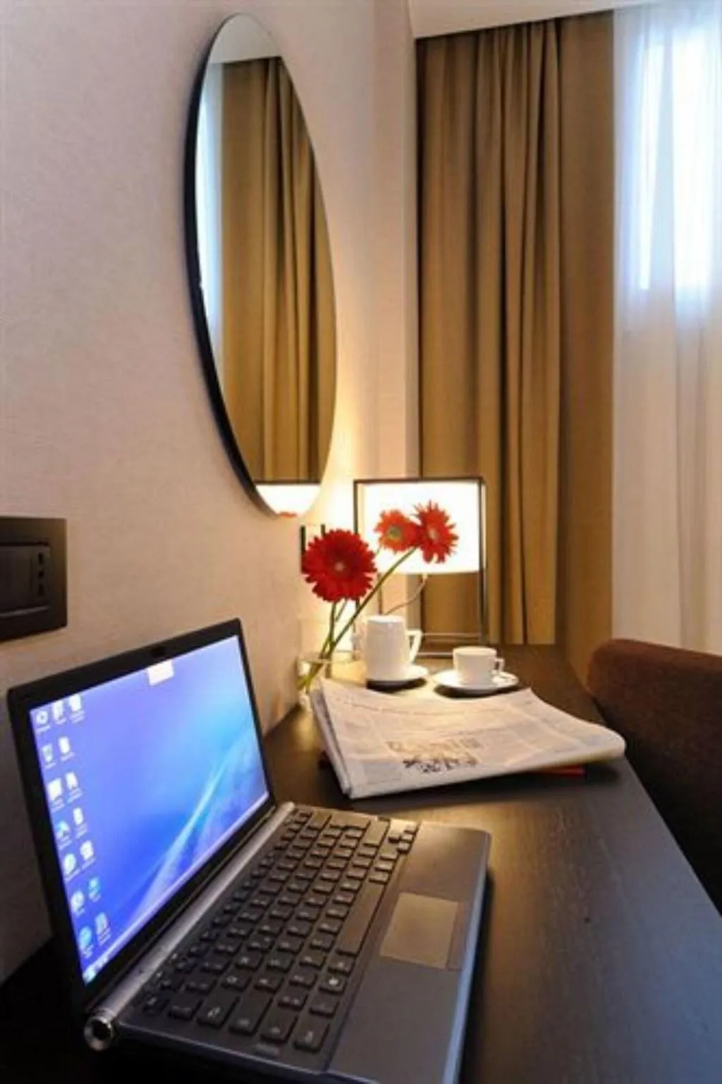 DOUBLE CLASSIC DOUBLE BED Room, H2c Hotel Milanofiori, Milan