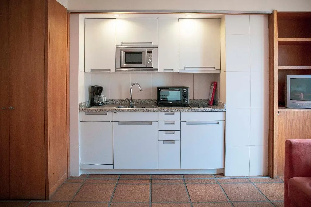 STUDIO SUPERIOR CAPACITY 4 Room, Apartamentos Turisticos Atlantida, Madeira