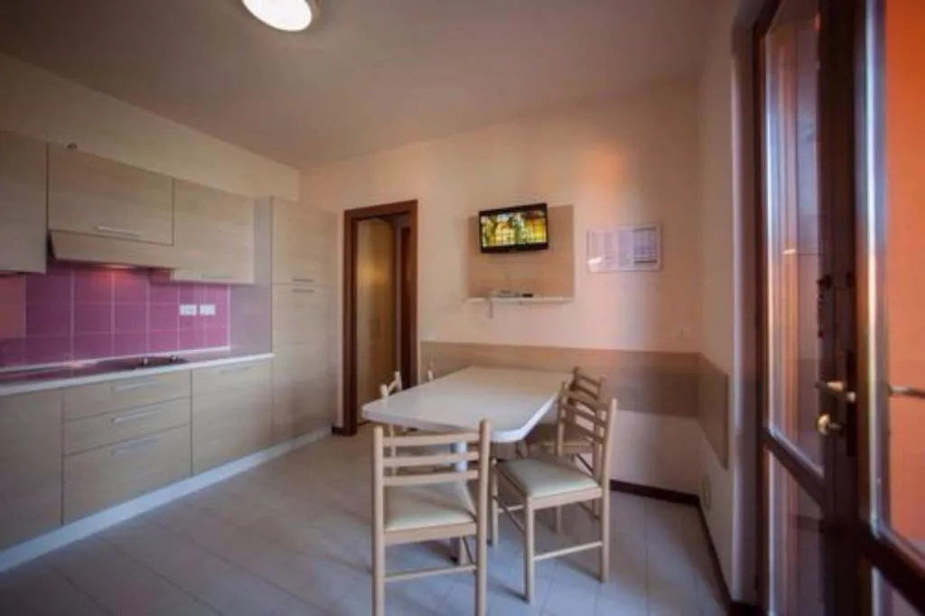BUNGALOW BUNK BED Room, Resort The Garda Village, Milan