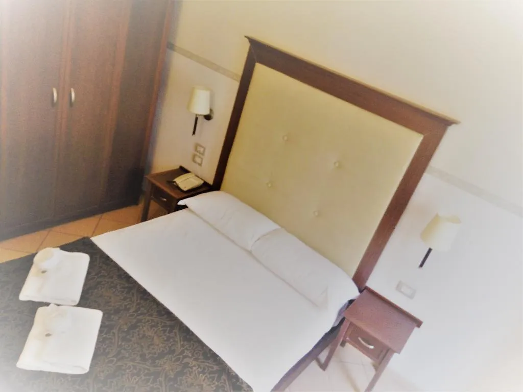 Room, Hotel Vittorio Emanuele, Cagliari