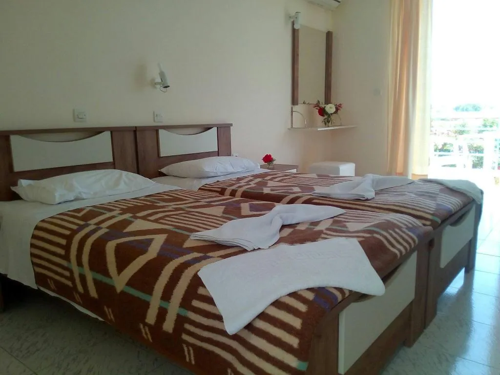 TRIPLE STANDARD Room, Leonidas Hotel And Studios, Kos