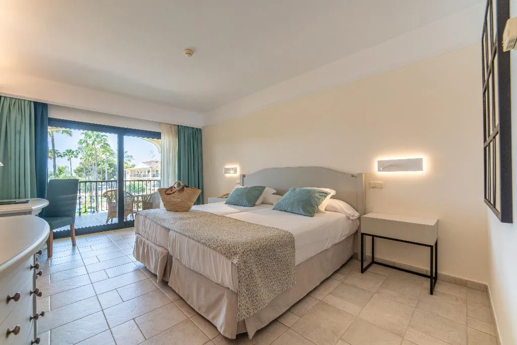 Double or Twin STANDARD Room, CM Mallorca Palace, Majorca
