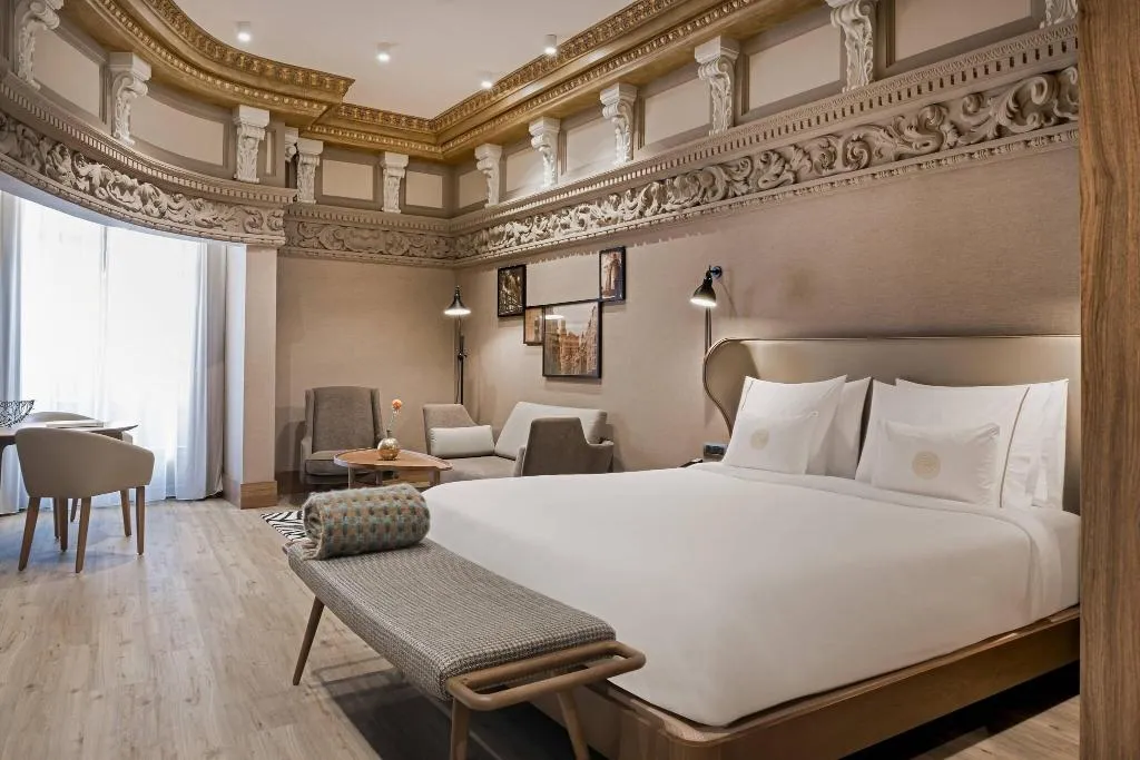 Room, Autograph Collection Círculo Gran Vía, Madrid