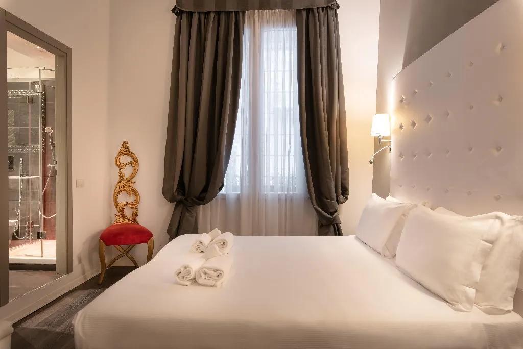 SUITE STANDARD Room, Borgofico Relais & Wellness, Rome