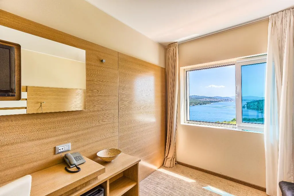 Room, Panorama, Split