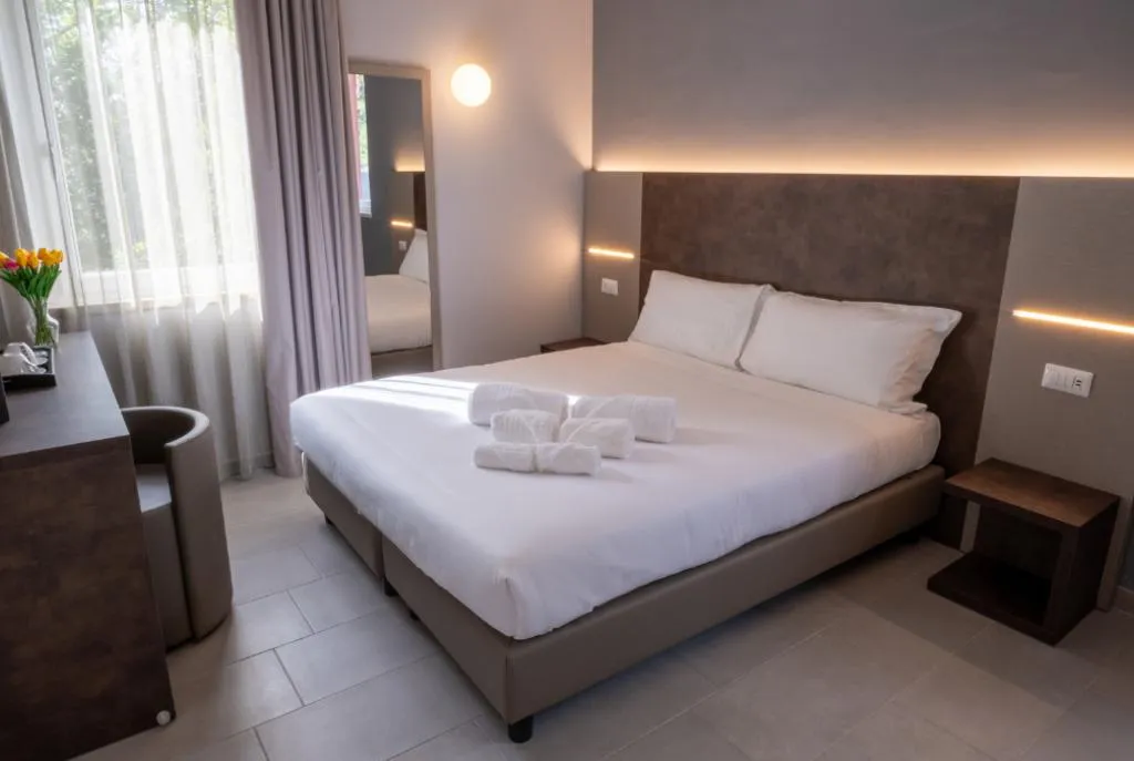 Double or Twin STANDARD Room, Tiber Suite, Rome