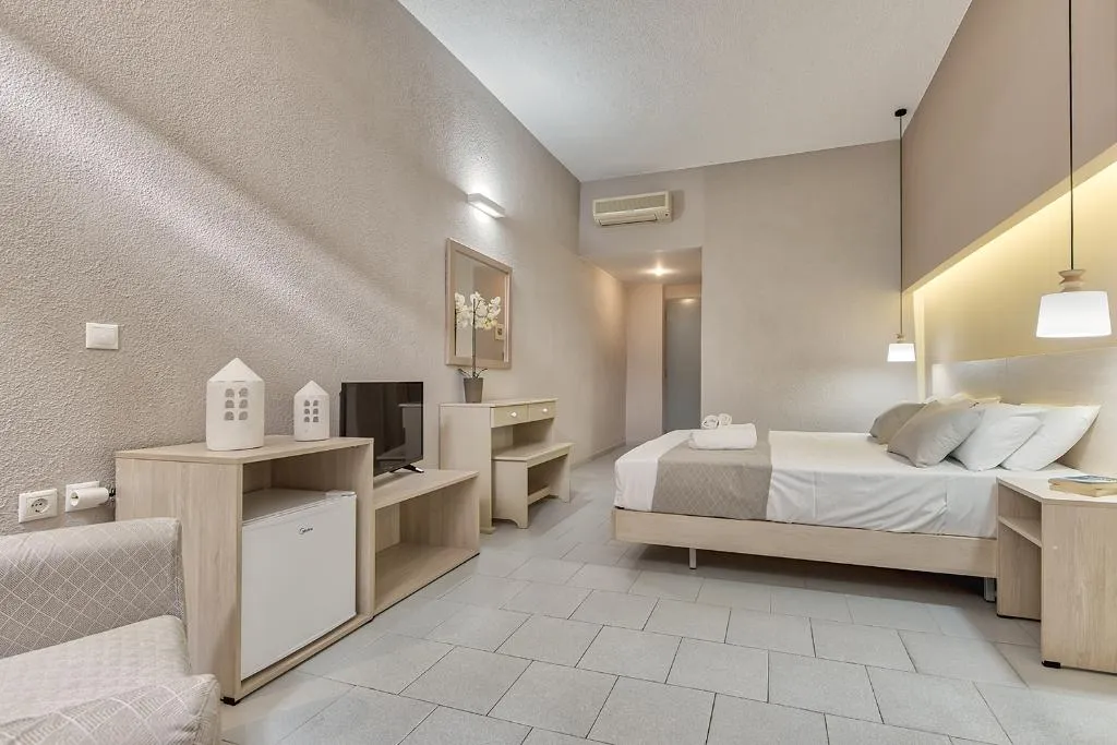 Double or Twin BASIC Room, Contessa, Zante
