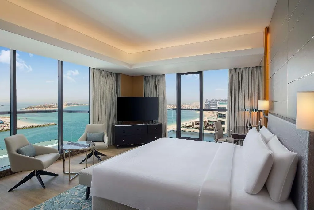 SUITE SEA VIEW ONE BEDROOM Room, Hilton Dubai Palm Jumeirah, Dubai