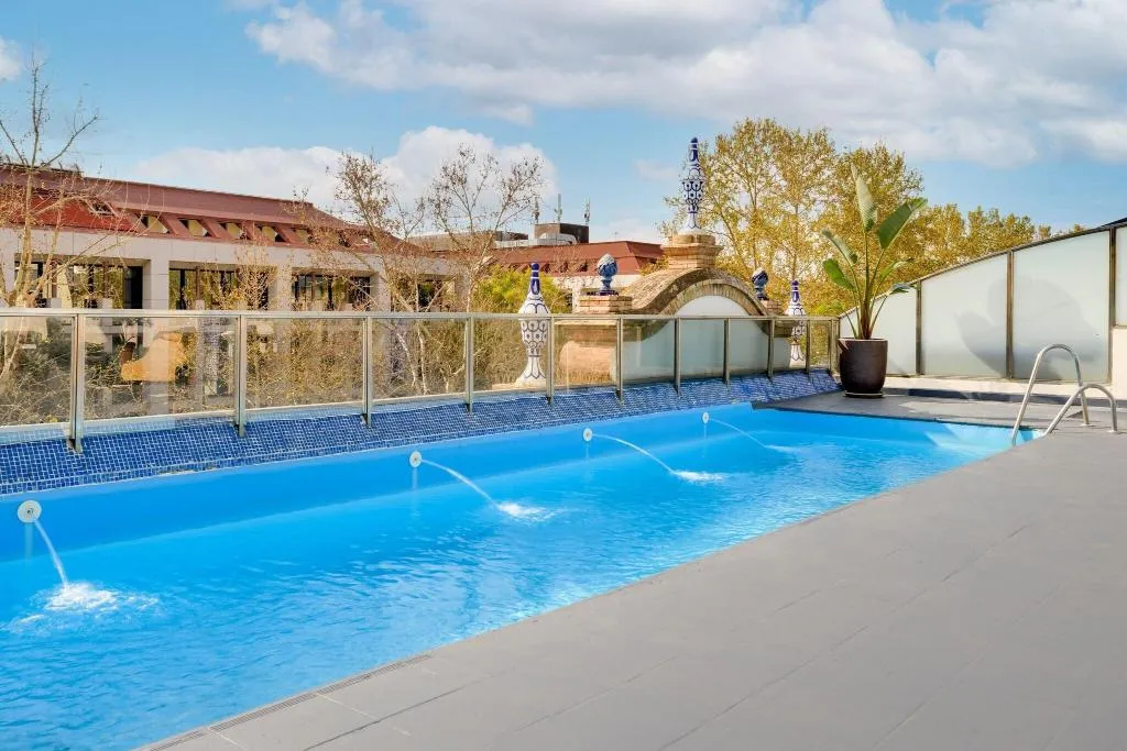 Pool, AC Ciudad de Sevilla, Seville