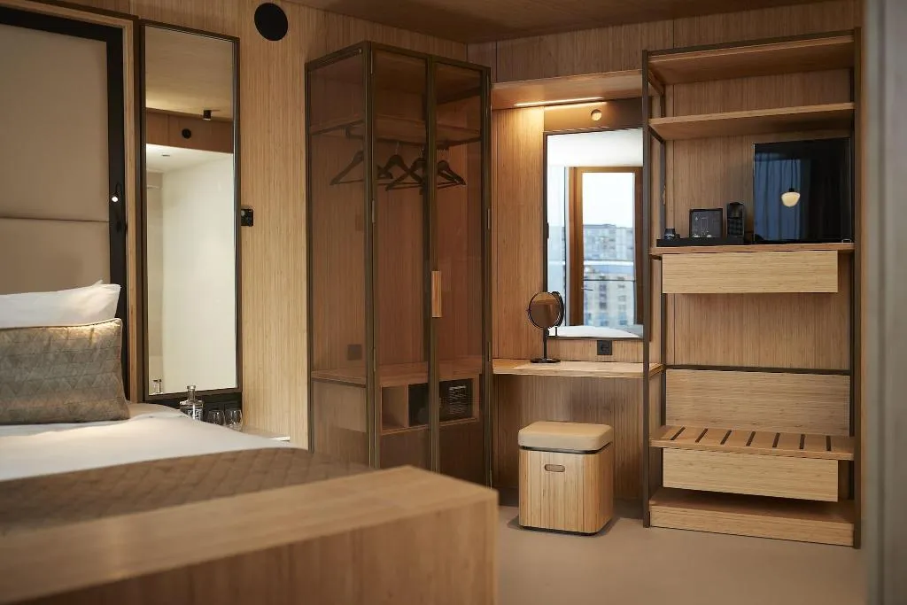 Room, Hotel Jakarta Amsterdam, Amsterdam