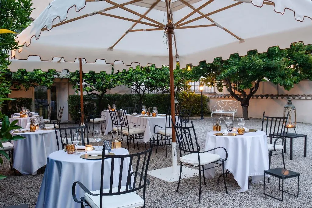 Bar, Donna Camilla Savelli - VRetreats, Rome