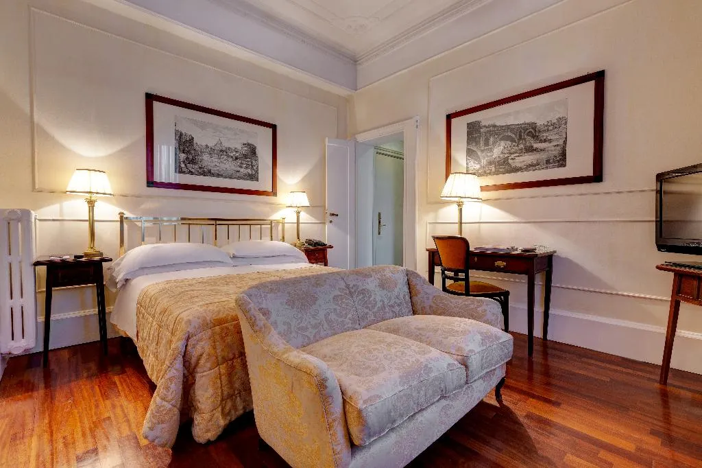 Double or Twin CLASSIC Room, Grand Hotel Plaza, Rome