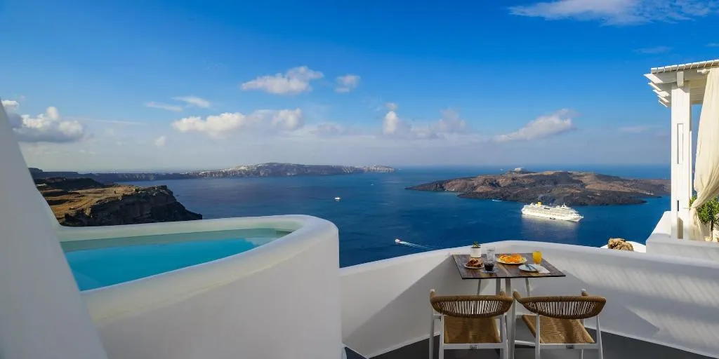 Room, Kamares Apartments, Santorini