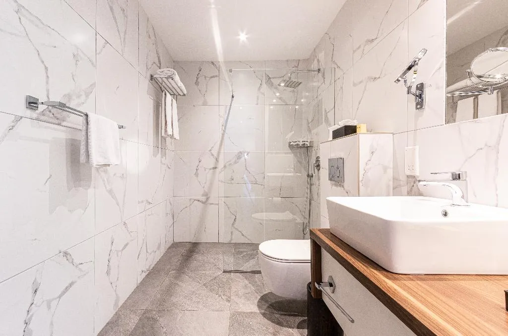 JUNIOR SUITE STANDARD Room, Solana Hotel & Spa, Malta