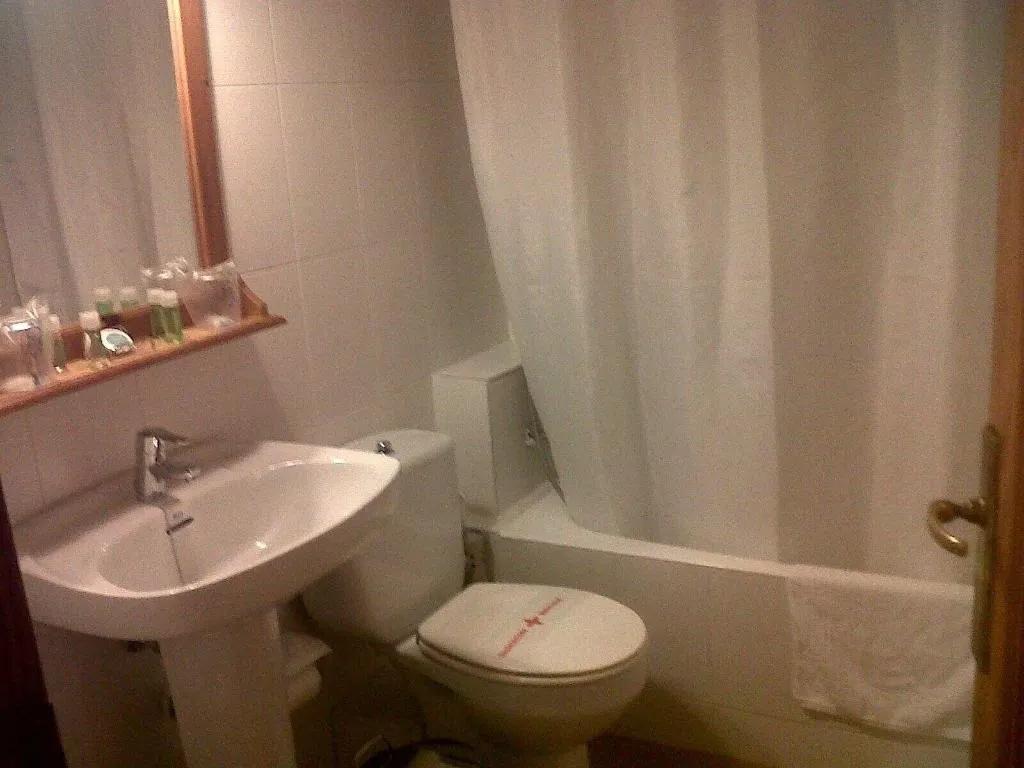Room, D'Es Puig, Majorca