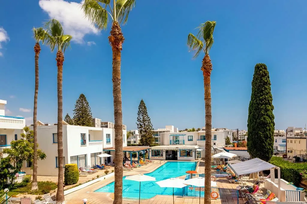 Pool, Kefalonitis Apartments, Cyprus