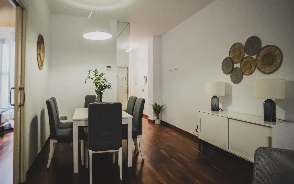 APARTMENT TWO BEDROOMS Room, azz Apartamentos Torre de la Plata, Seville