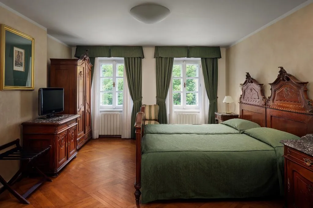 DOUBLE SUPERIOR Room, hotel Roma Prague, Prague