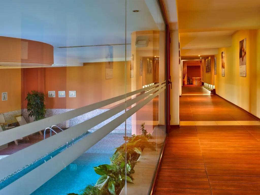 Pool, Yantra Grand Hotel -Sharlopov Hotels, Varna