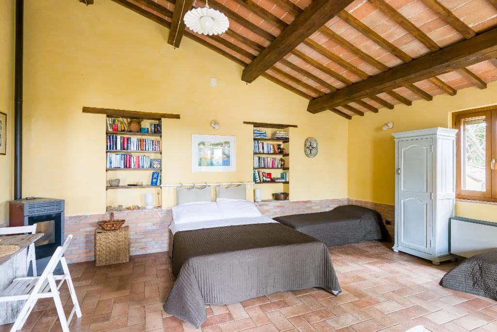 STUDIO CAPACITY 3 Room, Un Petit Paradis, Perugia