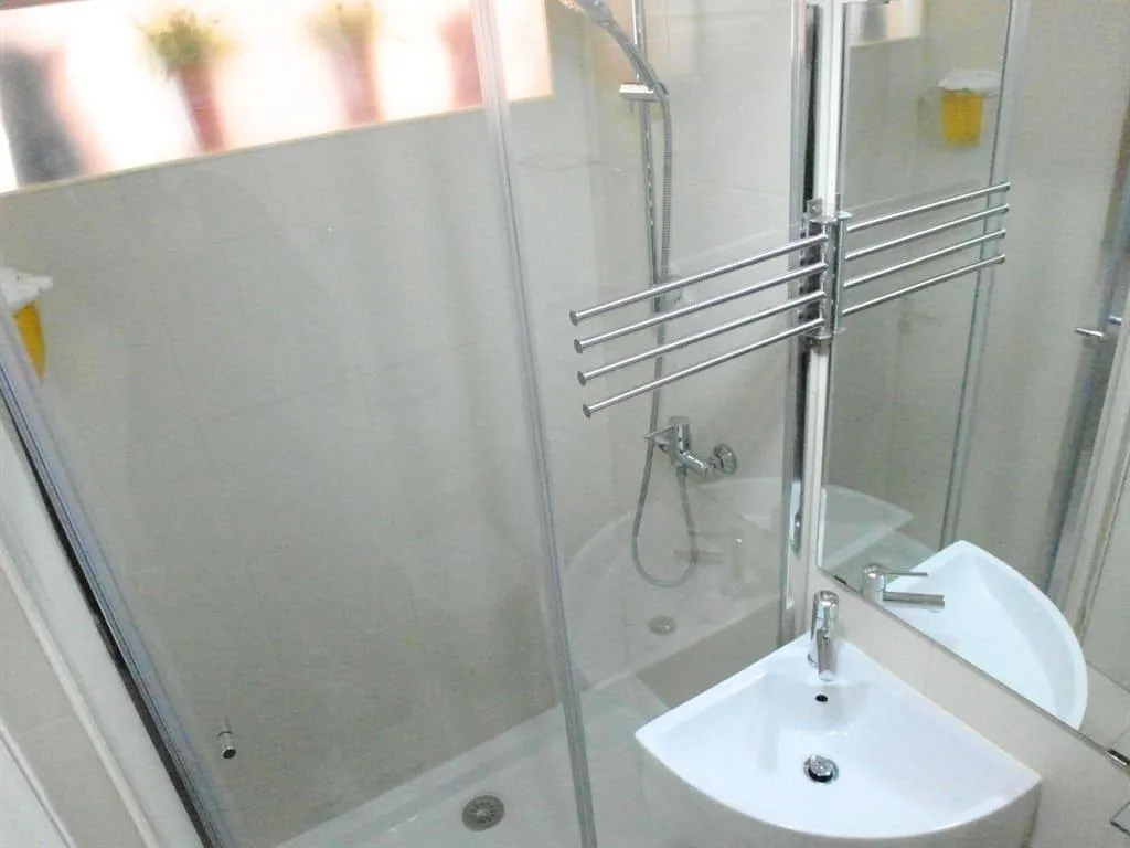 Room, Santosweethome 1, Lisbon