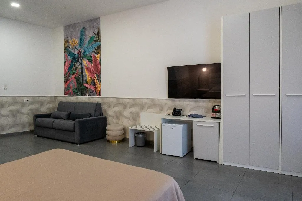 TRIPLE SUPERIOR Room, Hotel San Michele, Naples