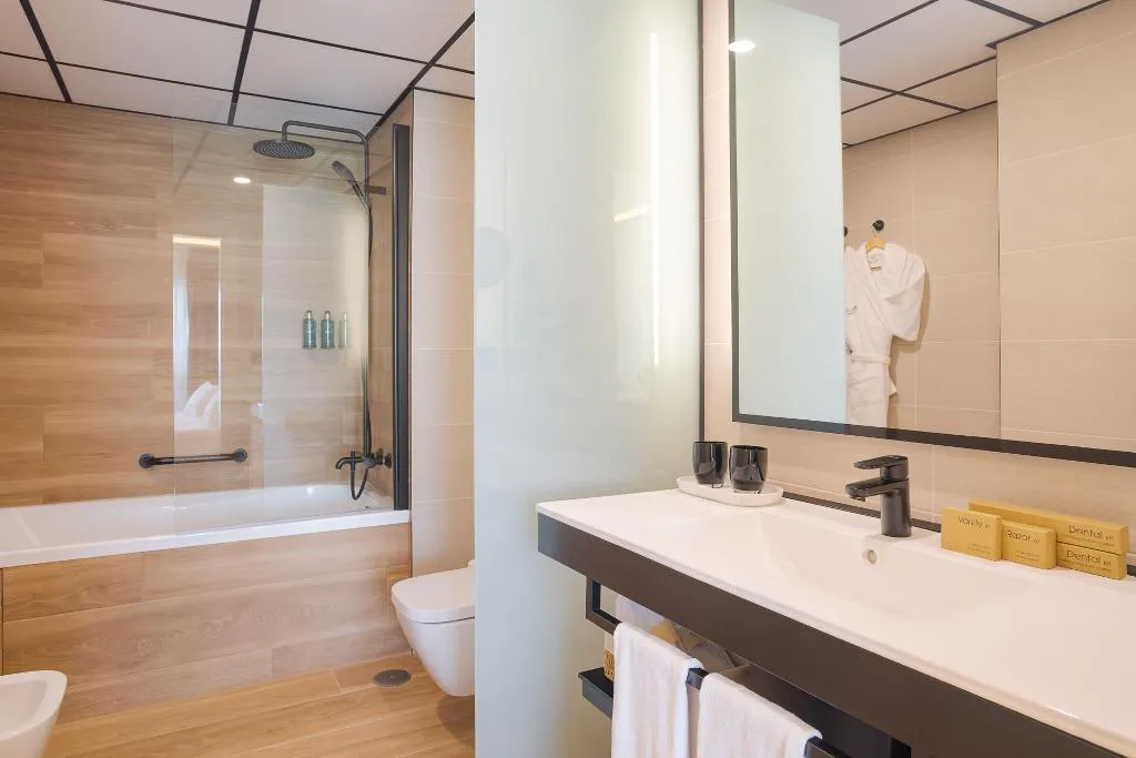 Room PREMIUM SEA VIEW Room, Melia Alicante, Costa Blanca