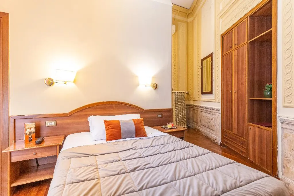 DOUBLE ECONOMY Room, Medici, Rome