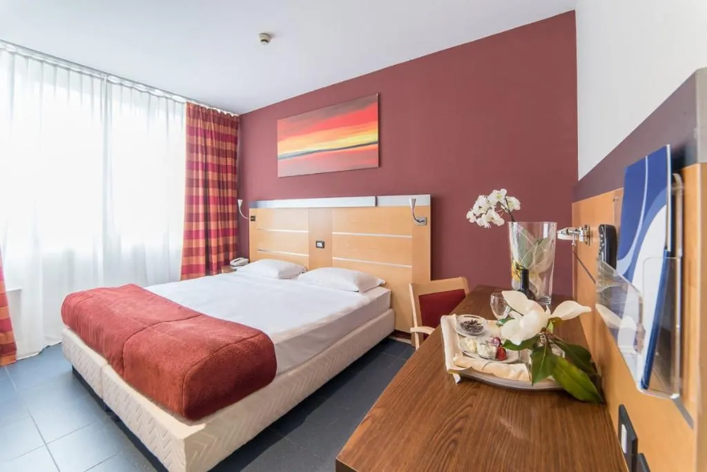 Double or Twin STANDARD Room, Sotel Nomentana, Rome