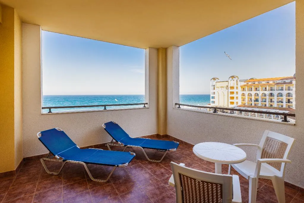 FAMILY ROOM SEA VIEW Room, Alua Helios Bay, Bourgas