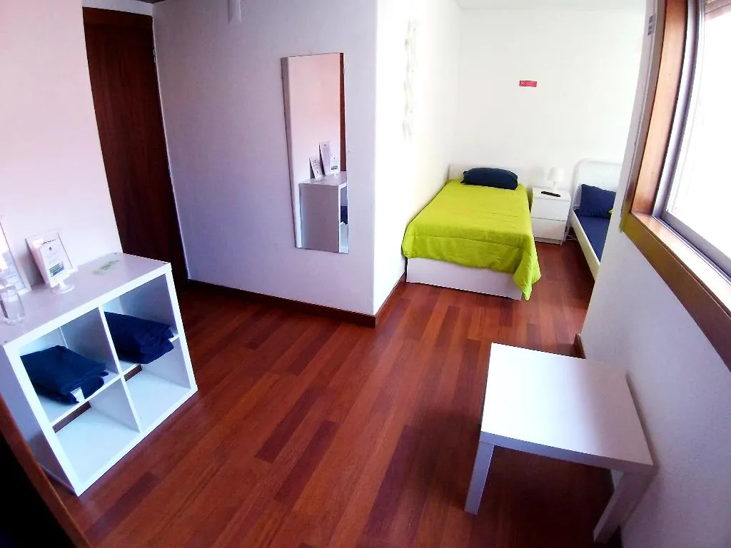 FAMILY ROOM STANDARD Room, Theorynomad AL Lisboa - Hostel, Lisbon