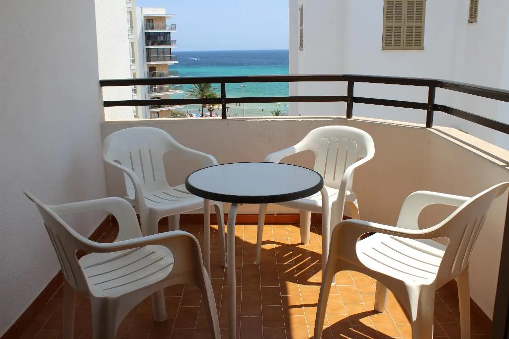 APARTMENT TWO BEDROOMS Room, R2 Cala Millor, Majorca