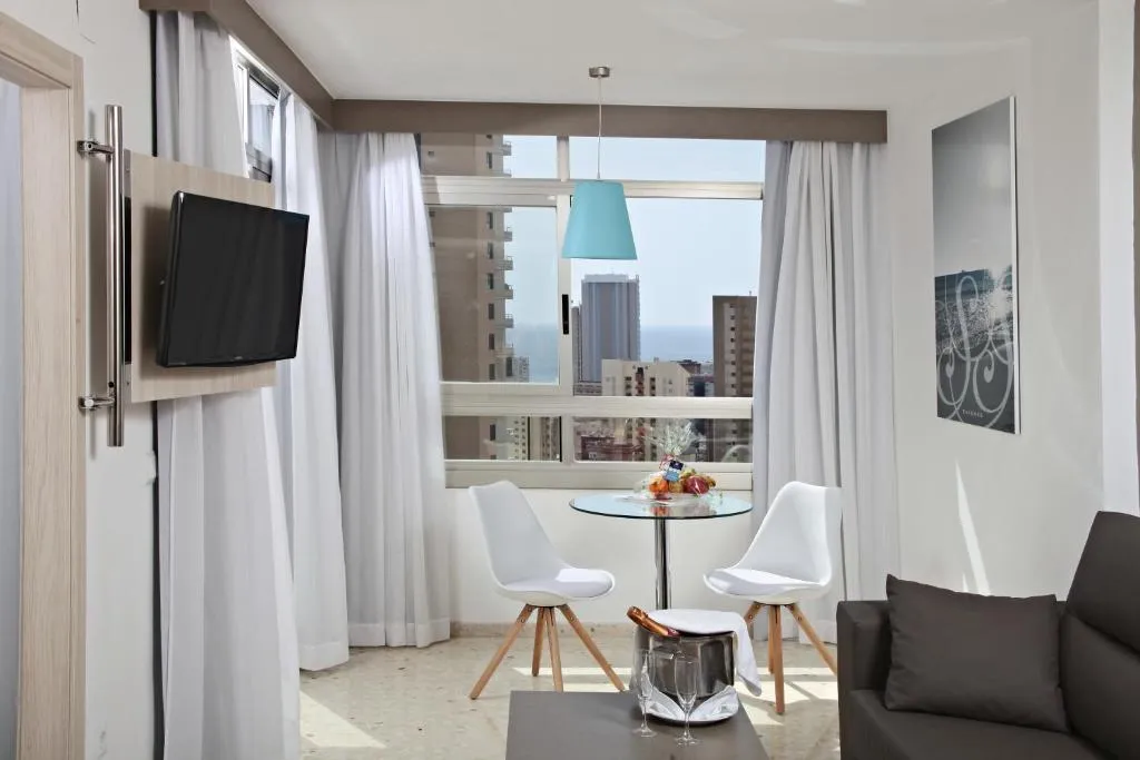JUNIOR SUITE WITH TERRACE Room, Flamingo Beach Resort Adults Only, Costa Blanca